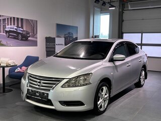 2014 Nissan Sentra VII (B17), серебристый, 900000 рублей, вид 1