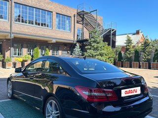 2011 Mercedes-Benz E-Класс 200 5G-Tronic IV (W212, S212, C207), чёрный, 1790000 рублей, вид 4