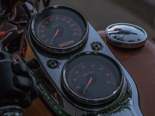 2008 Harley-Davidson Dyna Low Rider, золотистый, 900000 рублей, вид 5