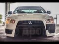 2010 Mitsubishi Lancer Evolution X, белый, 5000000 рублей - вид 2
