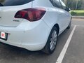 2011 Opel Astra J, белый, 650000 рублей - вид 11
