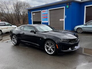 2018 Chevrolet Camaro 8-speed VI Рестайлинг, чёрный, 3500000 рублей, вид 3
