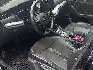 2021 Skoda Octavia IV (A8), чёрный, 2350000 рублей, вид 5