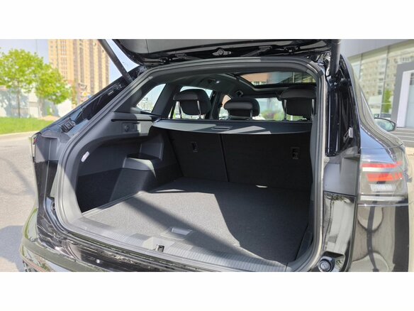 2026 Volkswagen Tiguan L Pro III (China Market), чёрный, 5099000 рублей - вид 2