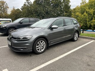2019 Volkswagen Golf VII Рестайлинг, серый, 1830000 рублей, вид 1