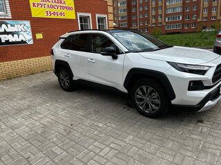 2023 Toyota RAV4 V (XA50), белый, 4900000 рублей, вид 3