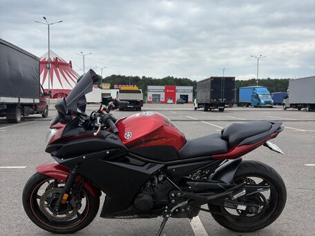 2011 Yamaha XJ6 (FZ6R), красный, 425000 рублей, вид 3