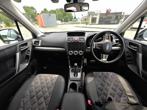 2012 Subaru Forester IV, белый, 1650000 рублей - вид 9