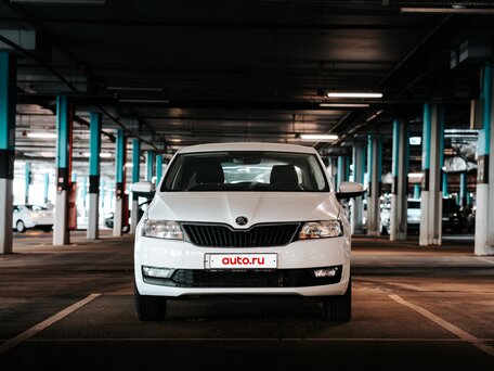 2018 Skoda Rapid I Рестайлинг, белый, 600000 рублей, вид 5