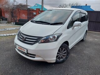 2010 Honda Freed I, белый, 1130000 рублей, вид 2