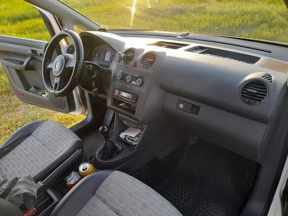 2011 Volkswagen Caddy, белый, 1000000 рублей - вид 10