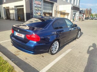 2011 BMW 3 серии 318i V (E90/E91/E92/E93) Рестайлинг, синий, 1000000 рублей, вид 3