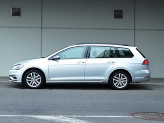 2019 Volkswagen Golf VII Рестайлинг, серебристый, 1775000 рублей, вид 3