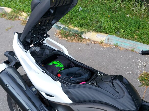 2012 Yamaha TMAX, белый, 600000 рублей - вид 7