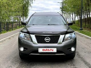 2015 Nissan Pathfinder IV, серый, 2000000 рублей, вид 2