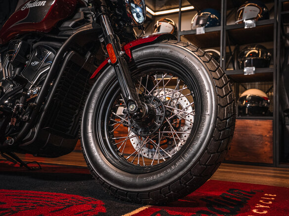 2025 Indian Scout, красный, 2440000 рублей - вид 12