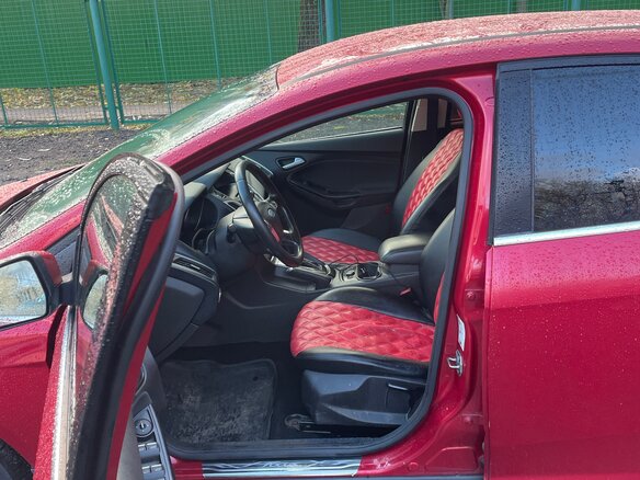 2014 Ford Focus III, красный, 750000 рублей - вид 12