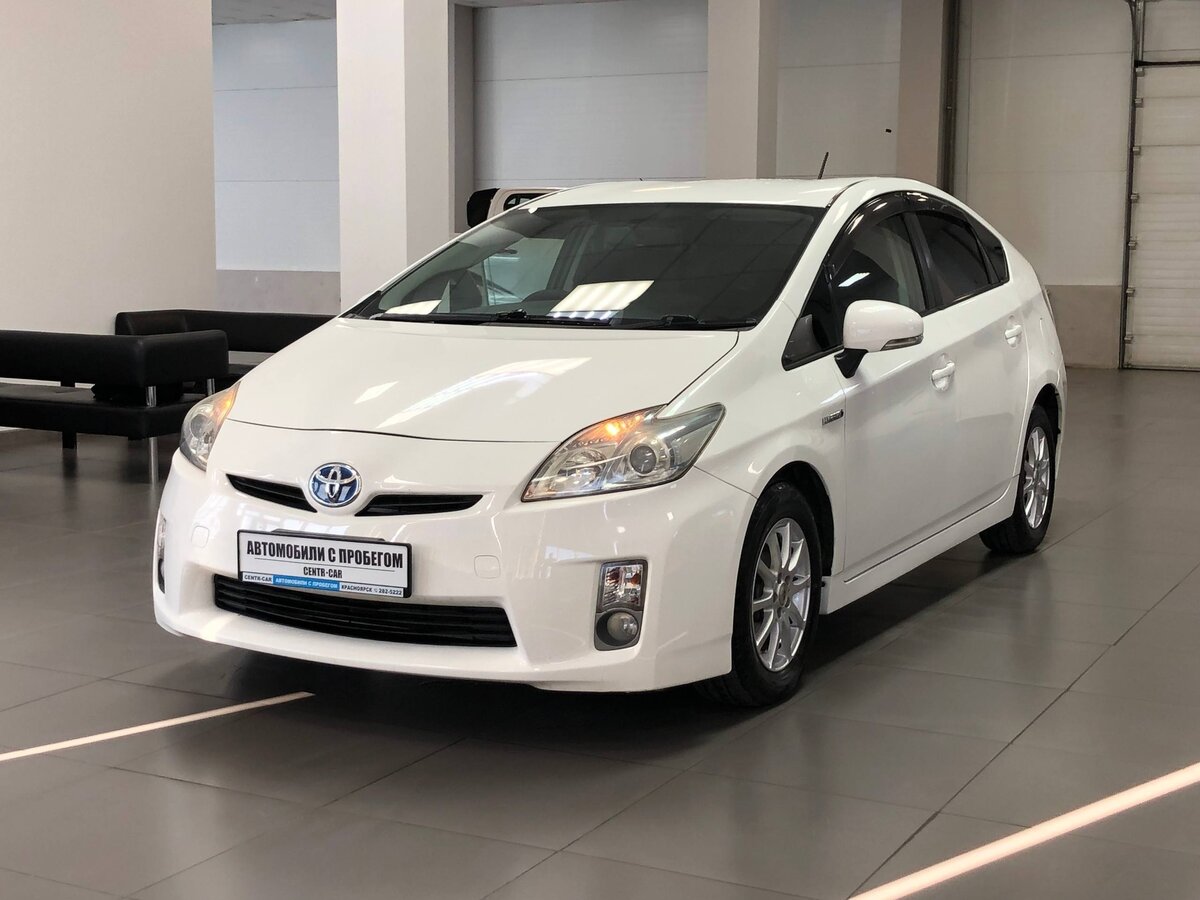 Открыть фотографии: Toyota Prius III (XW30)