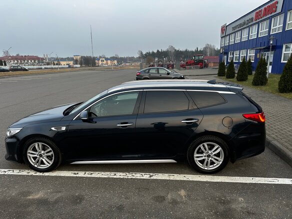 2017 Kia Optima IV, чёрный, 1400000 рублей - вид 10