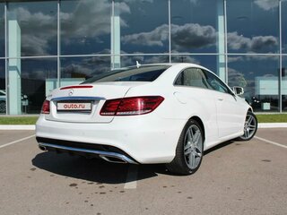 2013 Mercedes-Benz E-Класс 200 IV (W212, S212, C207) Рестайлинг, белый, 2055000 рублей, вид 4