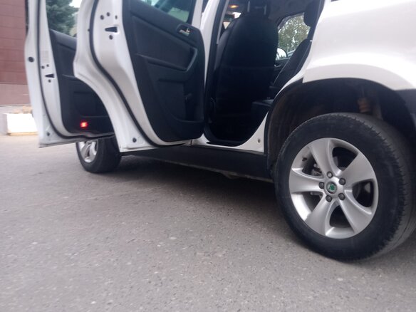 2013 Skoda Yeti I, белый, 890000 рублей - вид 7