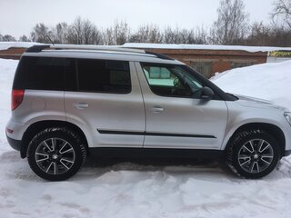 2017 Skoda Yeti I Рестайлинг, серебристый, 1550000 рублей, вид 2