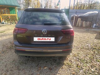 2018 Volkswagen Tiguan II, коричневый, 2450000 рублей, вид 3