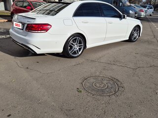 2014 Mercedes-Benz E-Класс 300 IV (W212, S212, C207) Рестайлинг, белый, 2090000 рублей, вид 5