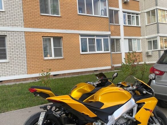 2013 Aprilia RSV4, жёлтый, 1000000 рублей - вид 6