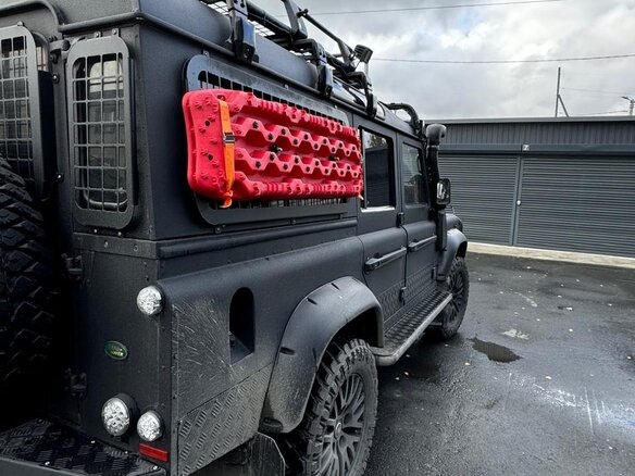 2006 Land Rover Defender 110 I, чёрный, 5000000 рублей - вид 4