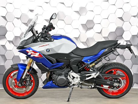 2025 BMW F 900 XR, белый, 1339000 рублей, вид 4