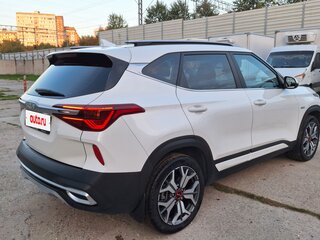2021 Kia Seltos I, белый, 2350000 рублей, вид 4