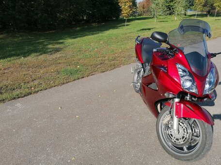 2009 Honda VFR 800, пурпурный, 629000 рублей, вид 1