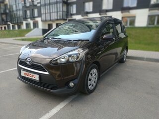 2016 Toyota Sienta II, коричневый, 1340000 рублей, вид 1