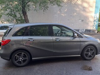 2013 Mercedes-Benz B-Класс 200 II (W246), серый, 1030000 рублей, вид 2