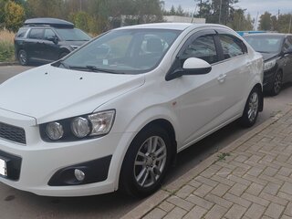 2014 Chevrolet Aveo II, белый, 1250000 рублей, вид 1