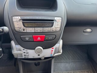 2011 Peugeot 107 I Рестайлинг, синий, 580000 рублей, вид 2