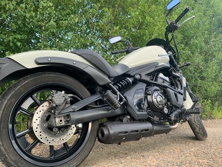 2015 Kawasaki EN650 Vulcan S, белый, 670000 рублей, вид 4