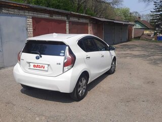 2014 Toyota Aqua I, белый, 785000 рублей, вид 3