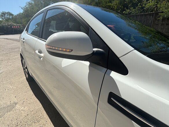 2011 Kia Rio 4-speed III, белый, 1050000 рублей - вид 14