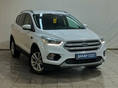 2018 Ford Kuga II Рестайлинг, белый, 1270000 рублей, вид 3