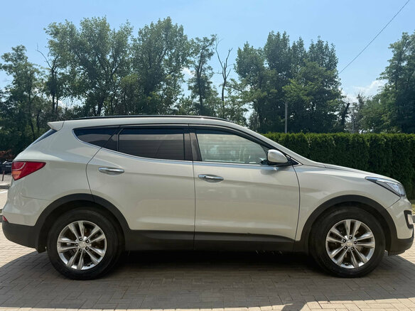 2013 Hyundai Santa Fe III, бежевый - вид 5