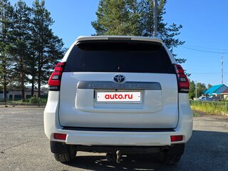 2018 Toyota Land Cruiser Prado 150 Series Рестайлинг 2, белый, 4700000 рублей, вид 5