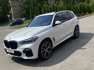 2021 BMW X5 30d IV (G05/G18), белый, 9500000 рублей, вид 1