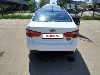 2013 Kia Rio III, белый, 280000 рублей, вид 3