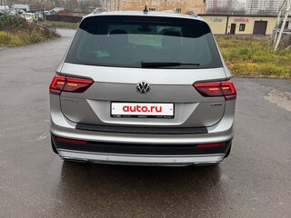 2020 Volkswagen Tiguan II, серый, 2720000 рублей, вид 5