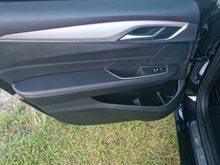 2020 BMW 6 серии Gran Turismo 620d IV (G32) Рестайлинг, чёрный, 3050000 рублей, вид 5