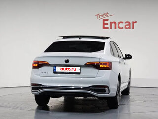 2024 Volkswagen Jetta VII Рестайлинг, белый, 1455000 рублей, вид 4