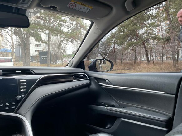 2018 Toyota Camry VIII (XV70), чёрный, 2720000 рублей - вид 15