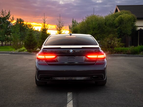 2016 BMW 7 серии 740d xDrive VI (G11/G12), серый, 4500000 рублей - вид 14
